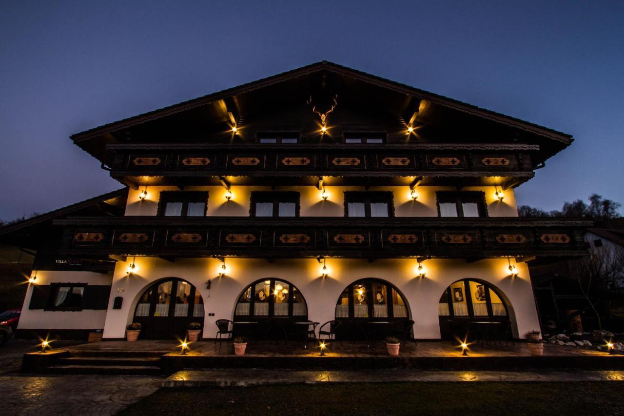 Villa Siana Бран Екстериор снимка